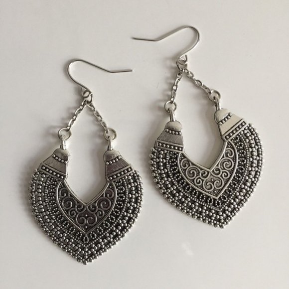 Silver Plated Chain Link Earrings - Picture 1 of 4